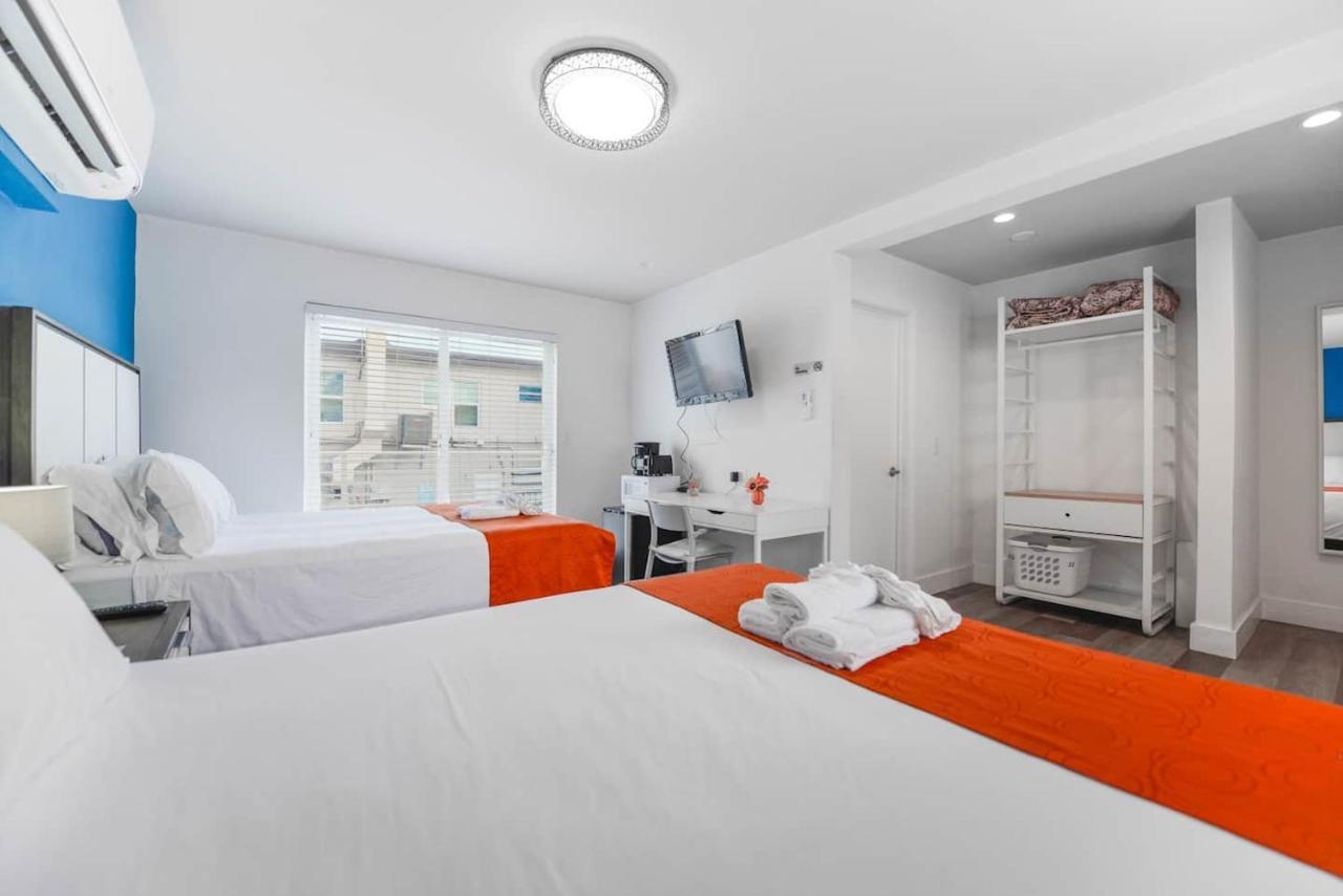 Cozy 1 Bedroom With Pool Steps From The Beach #47 Hollywood Dış mekan fotoğraf
