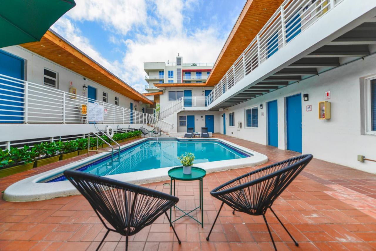 Cozy 1 Bedroom With Pool Steps From The Beach #47 Hollywood Dış mekan fotoğraf