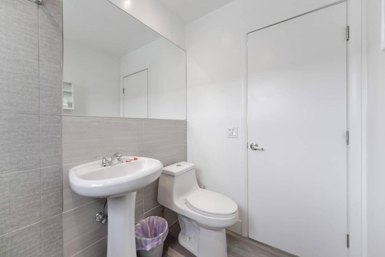 Cozy 1 Bedroom With Pool Steps From The Beach #47 Hollywood Dış mekan fotoğraf